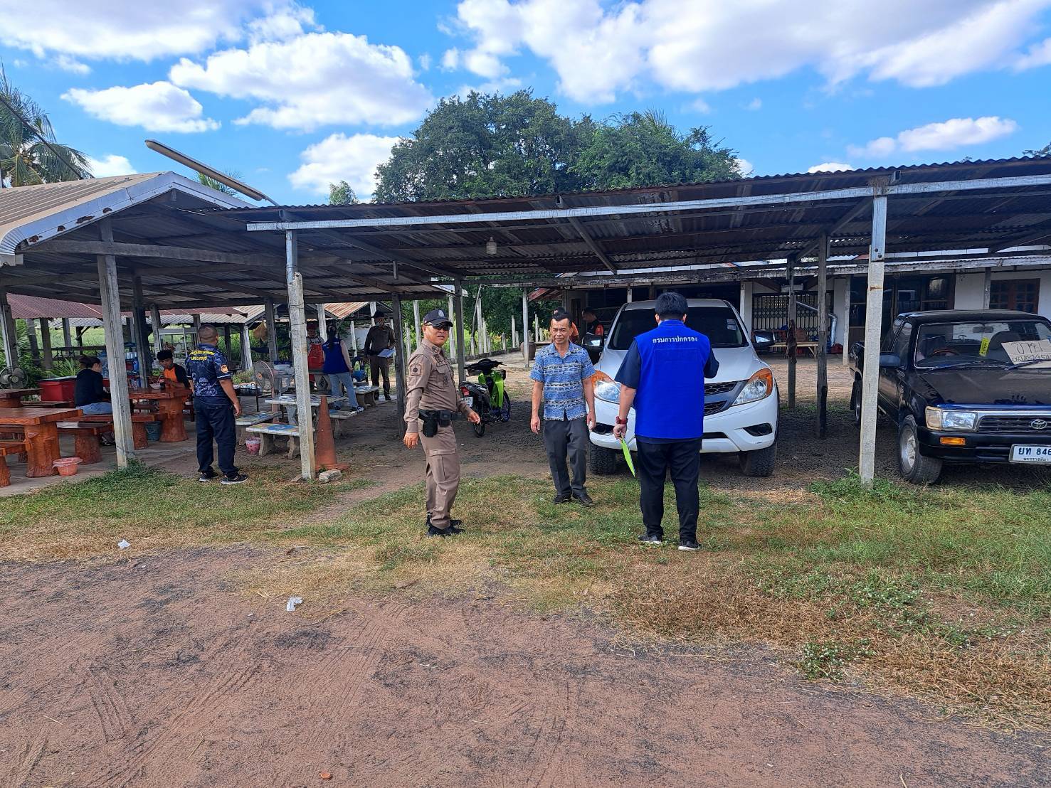 ตรวจร้านค้าของเก่าในพื้นที่และแนะนำข้อปฏิบัติและการป้องกัน ฯ ต.จระเข้หิน