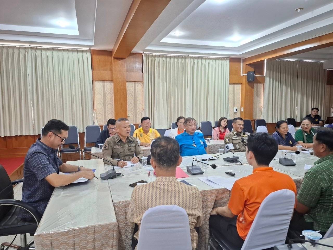 ประชุมการอำนวยความสะดวกการจราจร เดิน วิ่ง ปั่น ป้องกันอัมพาต ครั้ง ที่ 10