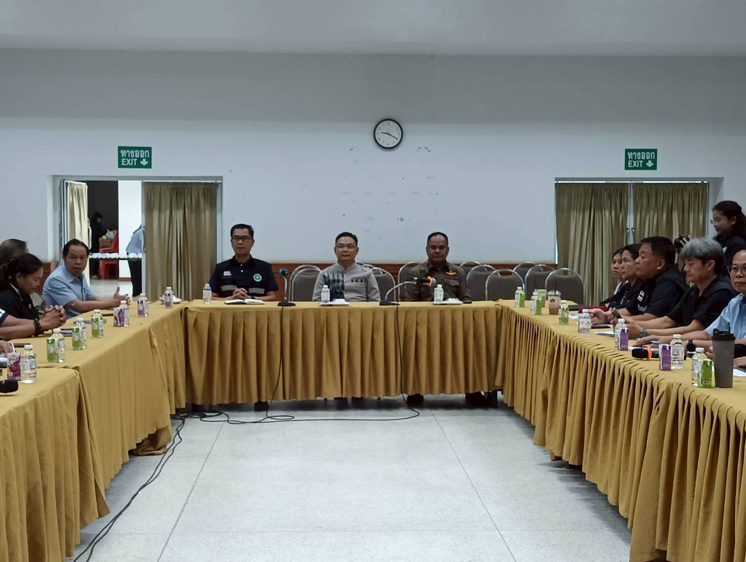 ร่วมประชุมโครงการพัฒนาเครือข่ายและเยี่ยมเสริมพลังคณะกรรมการพัฒนาคุณภาพชีวิตระดับอำเภอ(พชอ.)